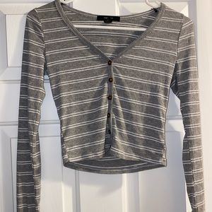 long sleeve crop top